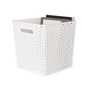 2 White Baskets ✨🤍🤍